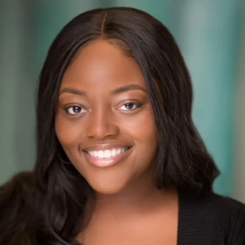 Deja Holmes